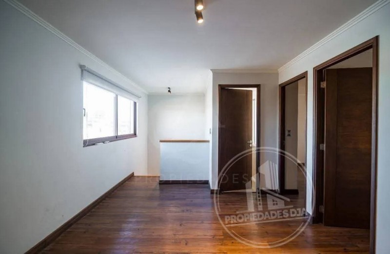 Hermosa Casa en las Rastras