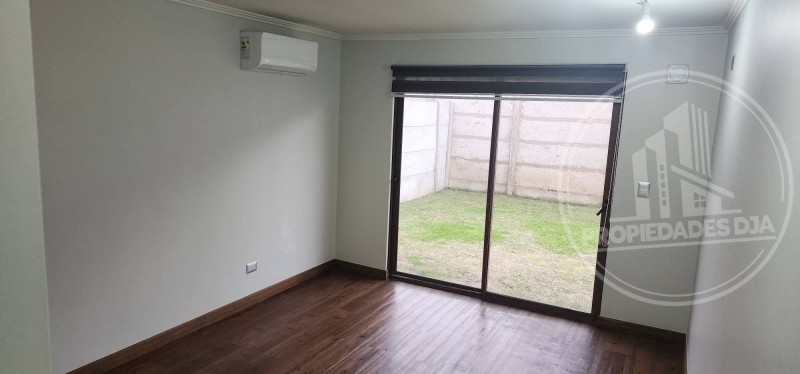 Hermosa Casa en las Rastras