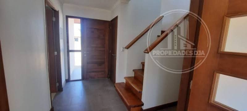 Hermosa Casa en las Rastras