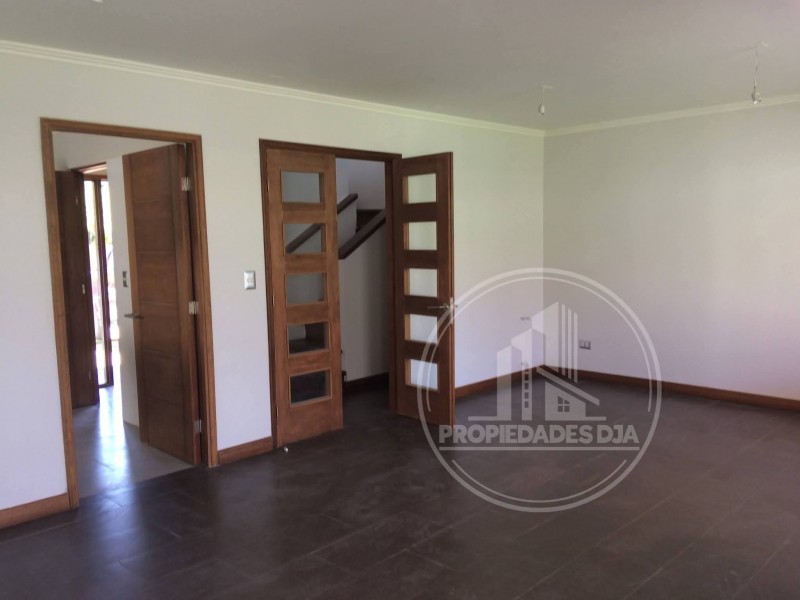 Hermosa Casa en las Rastras
