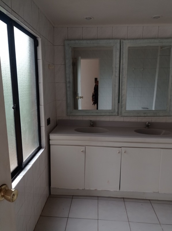 Oportunidad, en Venta Casa en Condominio Mantagua