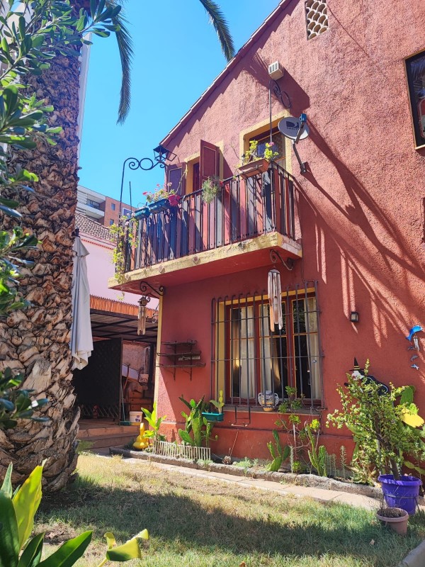 Hermosa Casa de 2 Pisos en Ñuñoa |Ureta Bravo Propiedades|