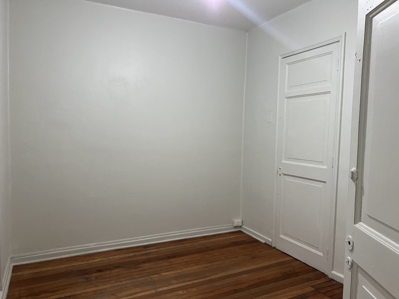 Casa Comercial 12 Habitaciones y 7 Baños