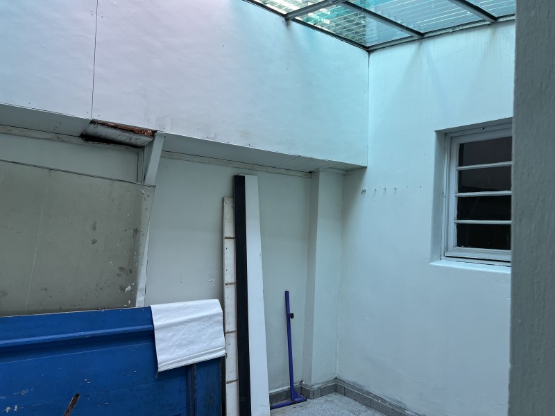 Casa Comercial 12 Habitaciones y 7 Baños