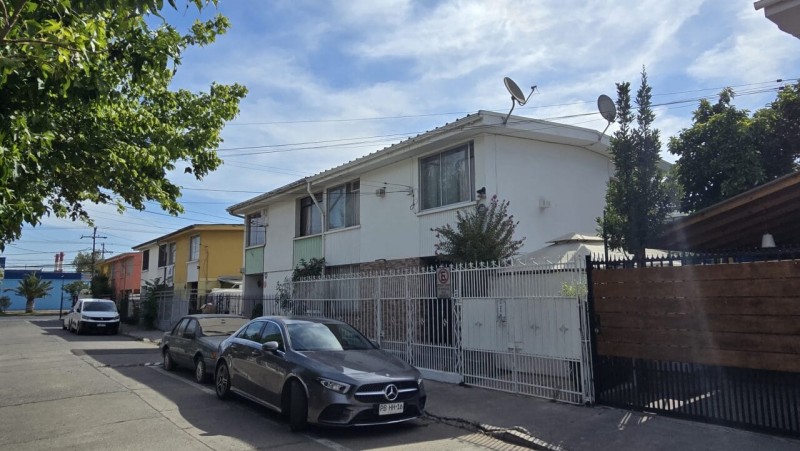 Oportunidad Casa en Condominio Recién Remodelada