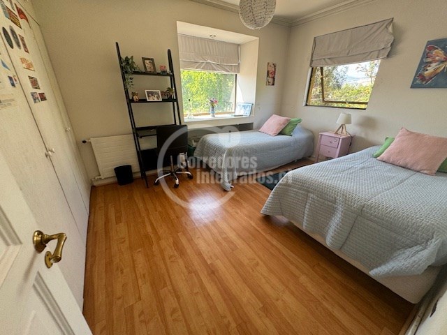Casa en Venta de 7 Dorm. en las Condes