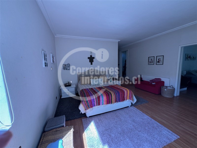 Casa en Venta de 7 Dorm. en las Condes