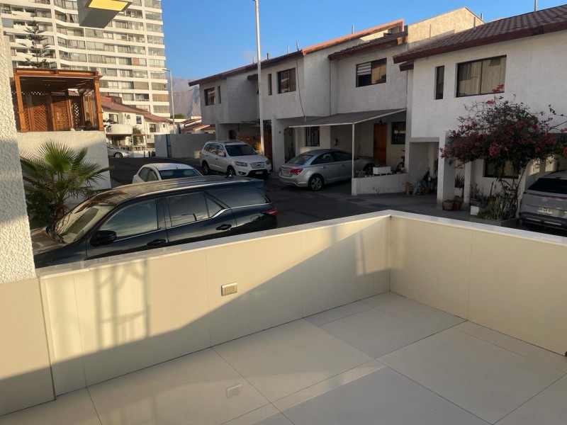 Casa Amoblada 4D/4B en Condominio, Gc Incluido y Piscina