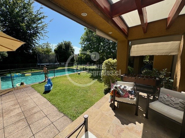Casa en Venta de 7 Dorm. en las Condes