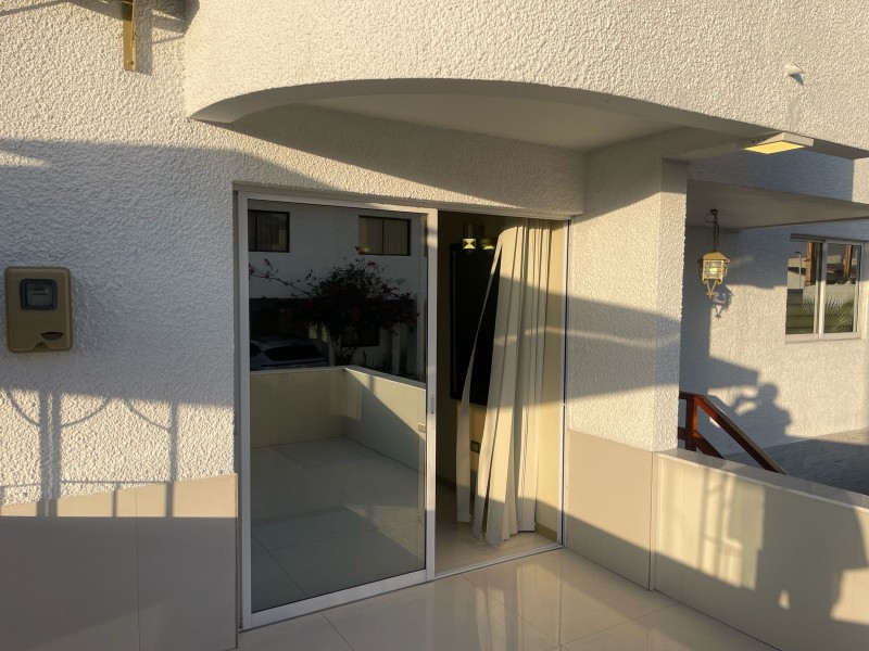 Casa Amoblada 4D/4B en Condominio, Gc Incluido y Piscina