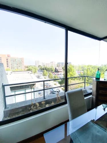 Amplio Departamento Con Vista Despejada