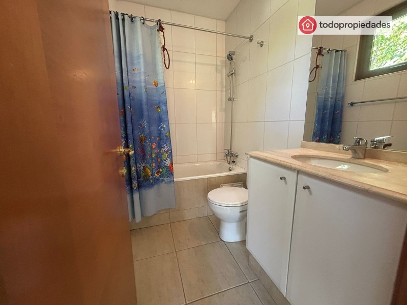 Exclusiva Casa en Condominio Piedra Roja