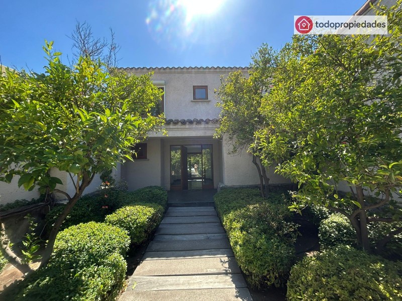 Exclusiva Casa en Condominio Piedra Roja