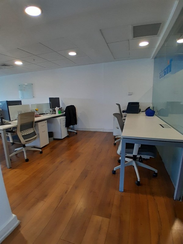 Arrienda Oficina en Edificio World Trade Center, las Condes