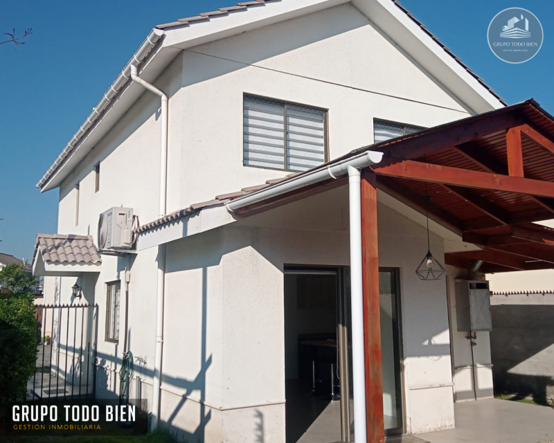 Arriendo Casa Aislada 3D 3B, Estac. Condominio
