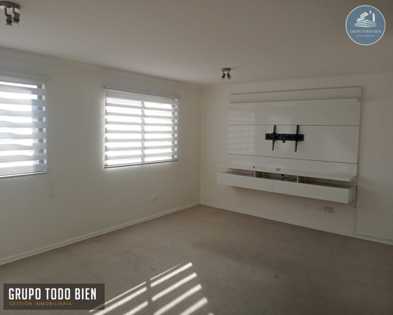 Arriendo Casa Aislada 3D 3B, Estac. Condominio
