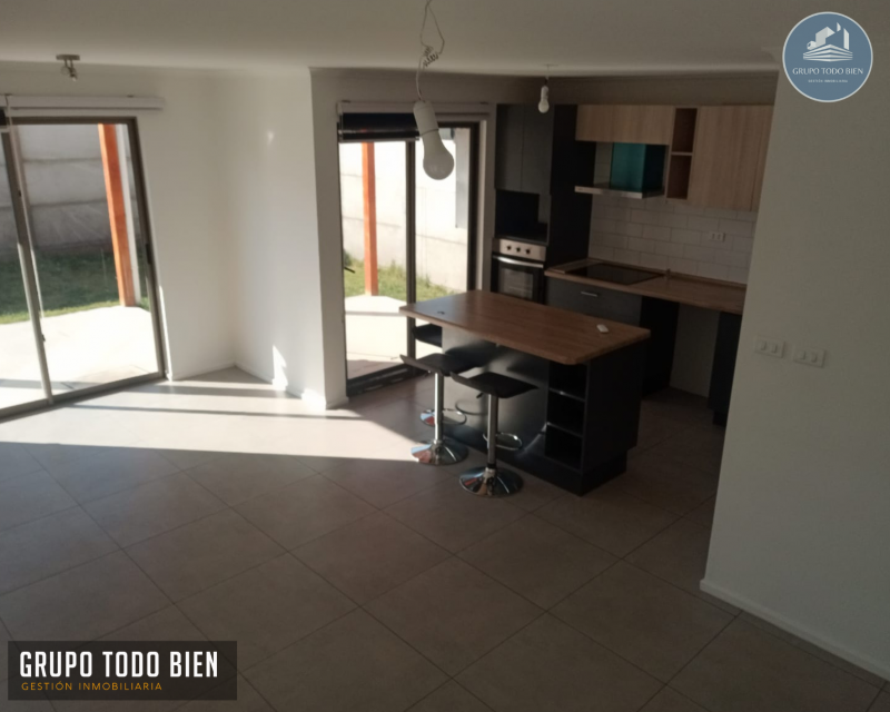 Arriendo Casa Aislada 3D 3B, Estac. Condominio