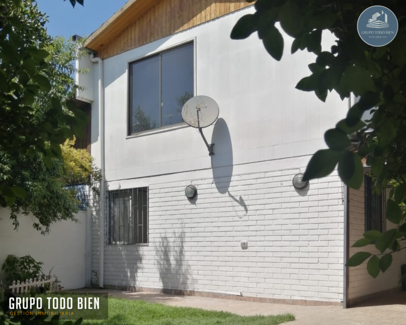 Venta Casa Familiar de 2 Pisos – 142 M² .villa los Héroes,