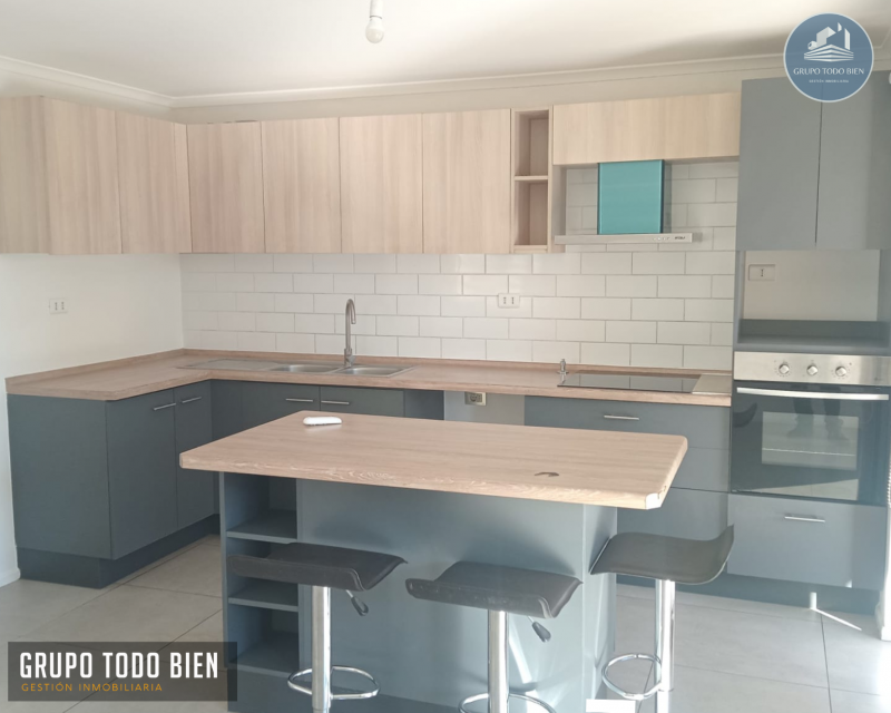 Arriendo Casa Aislada 3D 3B, Estac. Condominio