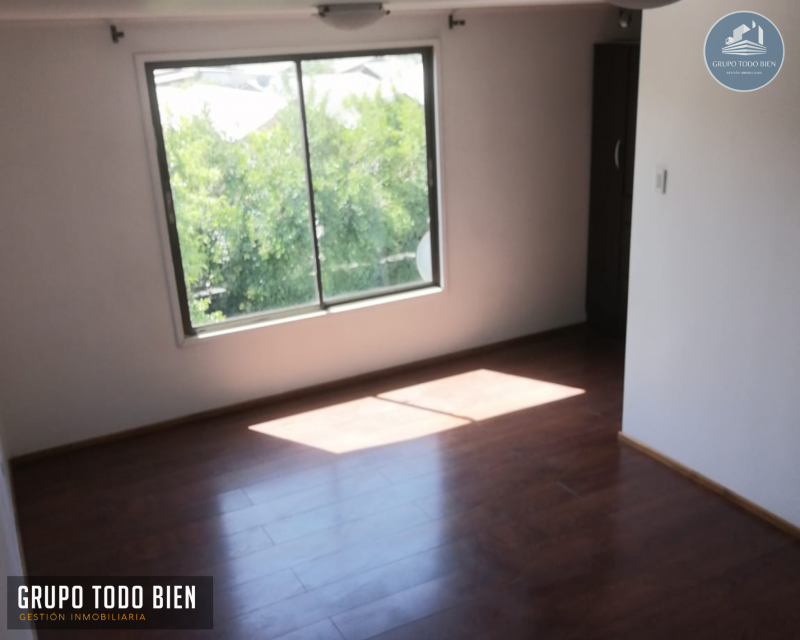 Venta Casa Familiar de 2 Pisos – 142 M² .villa los Héroes,