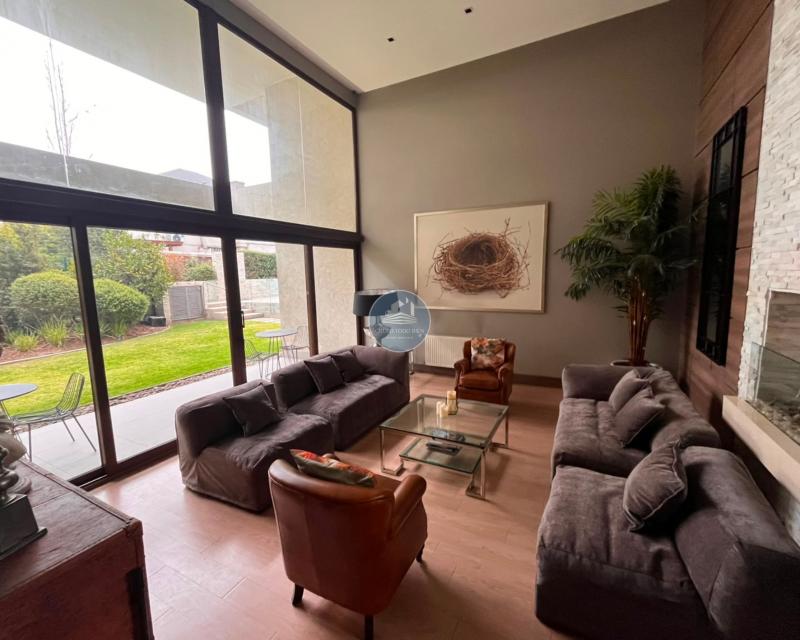 Vende Dpto 3D 3B 142 Mts2, las Condes