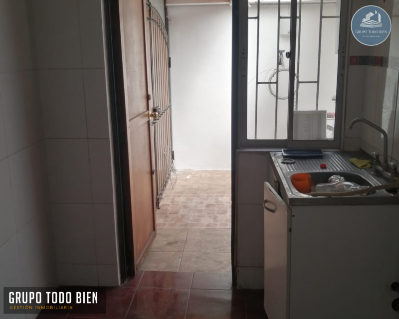 Venta Casa Familiar de 2 Pisos – 142 M² .villa los Héroes,
