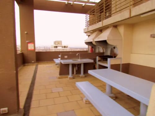 Depto en Venta de 2 Dorm en Metro Santa Ana