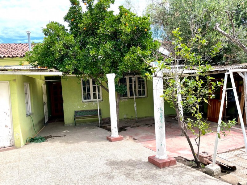 Hermosa Casa Con Gran Terreno en Independencia