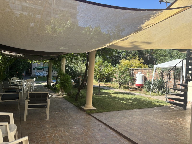 Hermosa Casa Con Gran Terreno en el Corazón de Macul