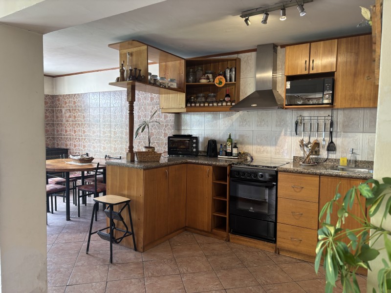Hermosa Casa Con Gran Terreno en el Corazón de Macul