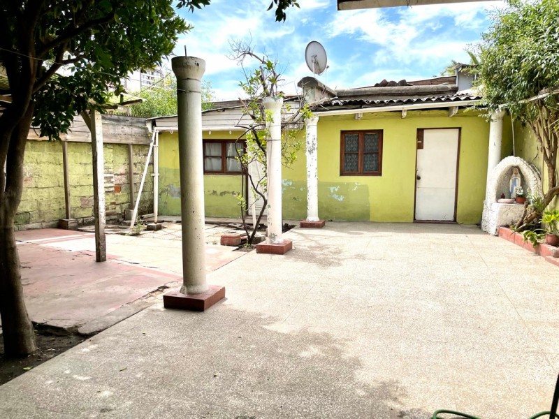 Hermosa Casa Con Gran Terreno en Independencia