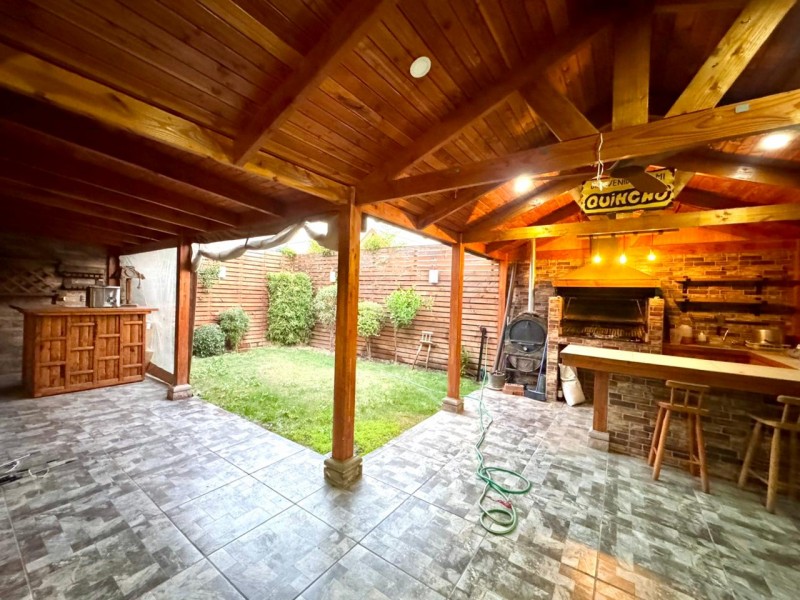 Vendemos Hermosa Casa en Condominio Huertos de Buin-Oriente