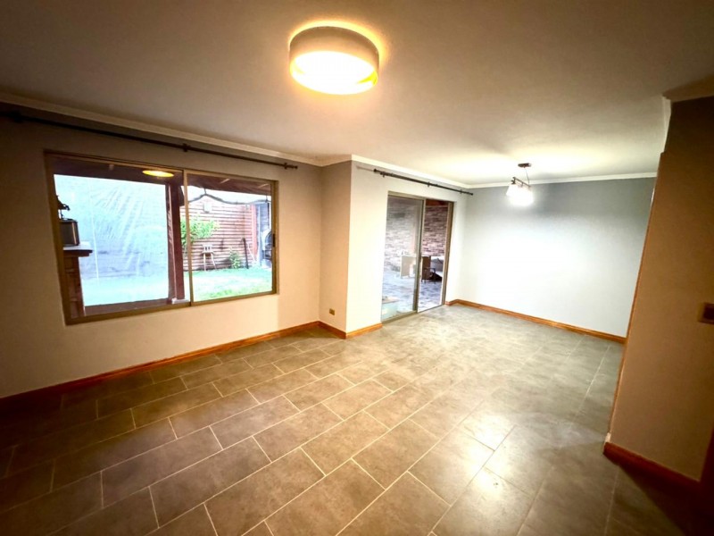 Vendemos Hermosa Casa en Condominio Huertos de Buin-Oriente