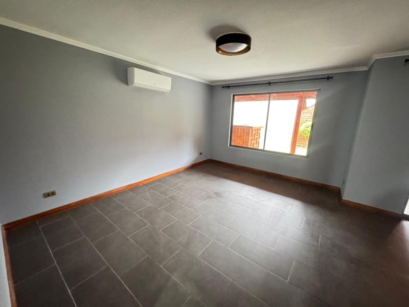 Vendemos Hermosa Casa en Condominio Huertos de Buin-Oriente