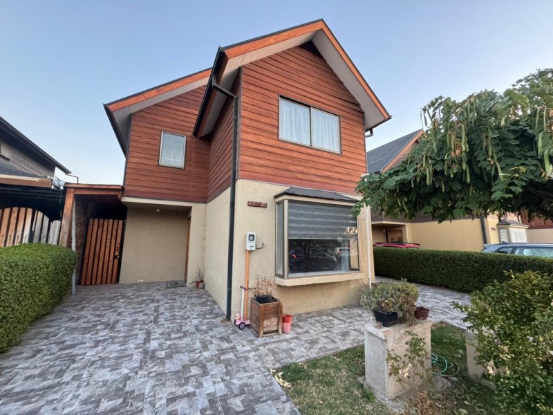 Vendemos Hermosa Casa en Condominio Huertos de Buin-Oriente