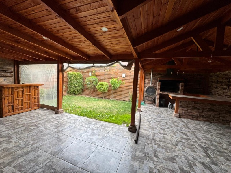 Vendemos Hermosa Casa en Condominio Huertos de Buin-Oriente