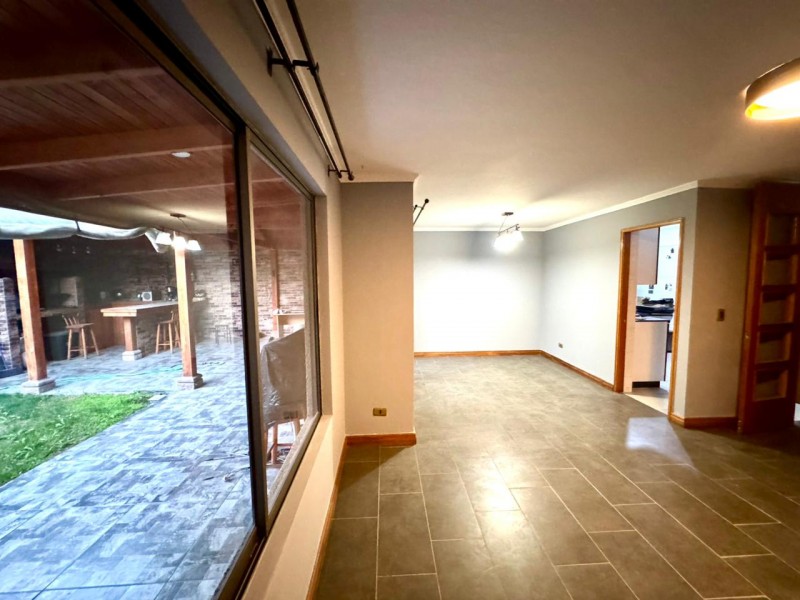 Vendemos Hermosa Casa en Condominio Huertos de Buin-Oriente