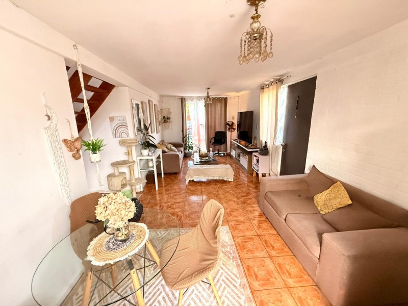 Hermosa Casa Con Piscina en San Jose de la Florida Talca