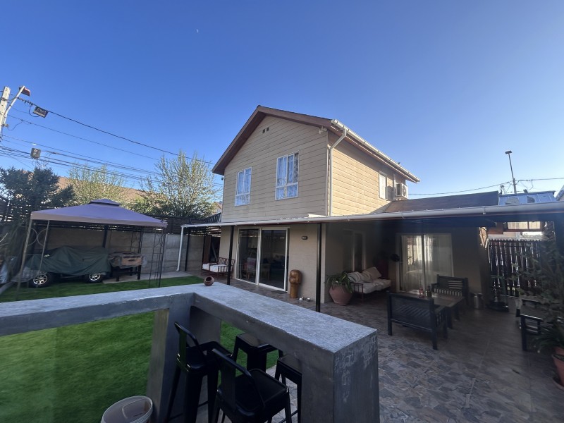 Hermosa Casa Aislada en los Parronales