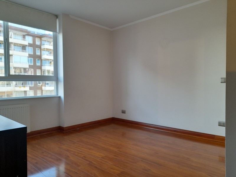 Soleado y Cómodo Departamento Central en Viña