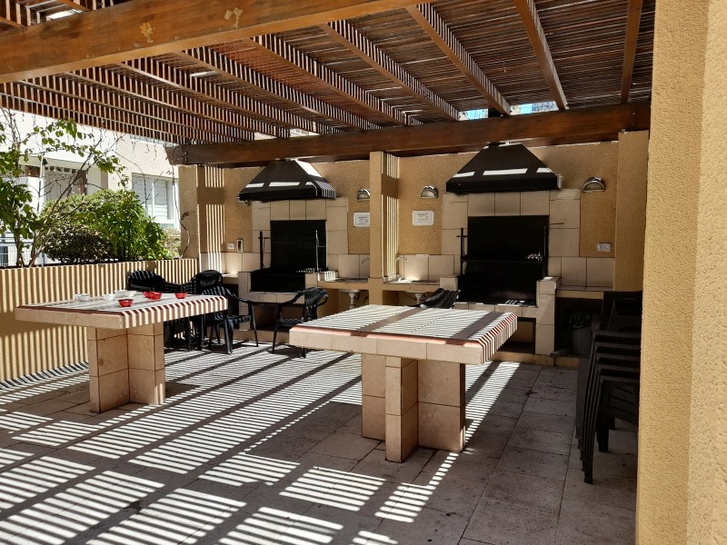 Soleado y Cómodo Departamento Central en Viña