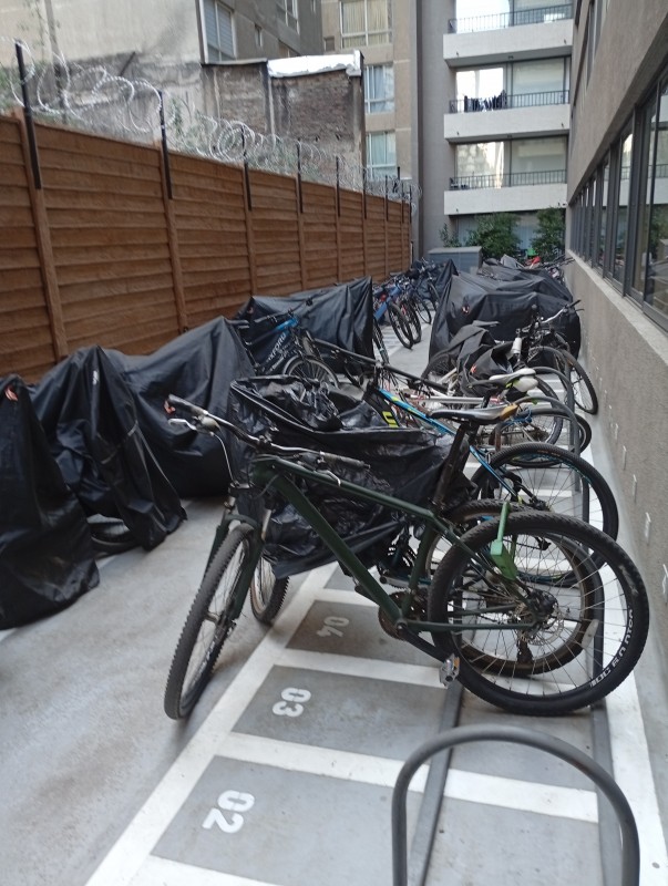 Arriendo Depto 2 D-2 B-1E Cerca Metro en Santiago Centro