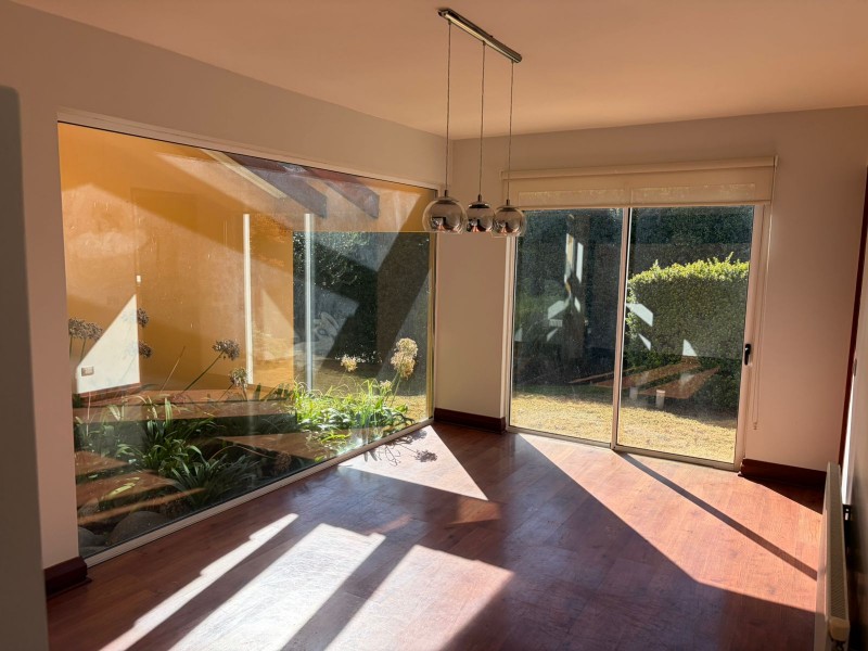 Arriendo Amplia Casa Mantagua