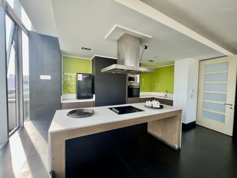Vendo Departamento Con Gran Terraza en Sector Poniente