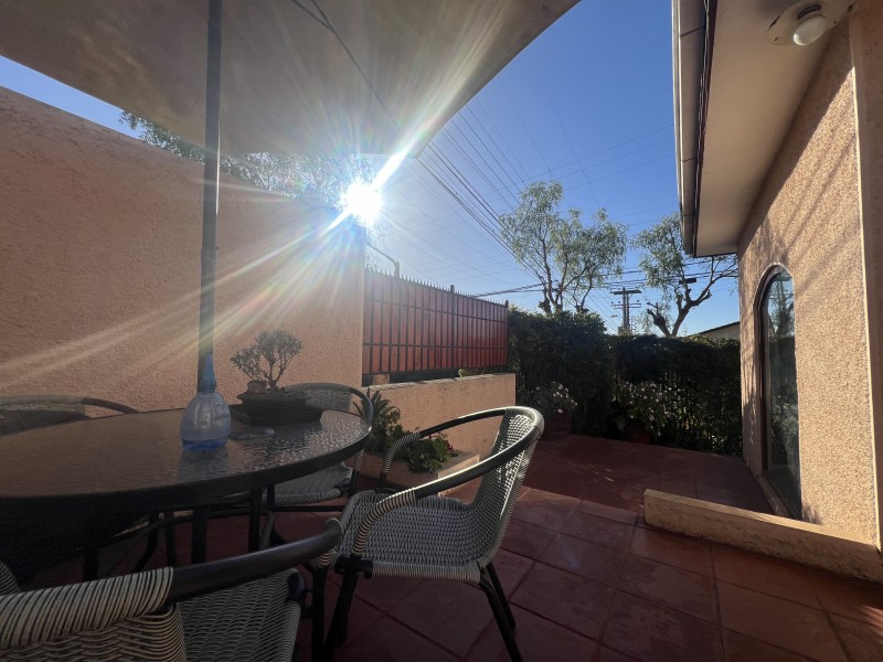 Vendo Amplia Casa Tipo Chalet en Sector Jardín del Mar