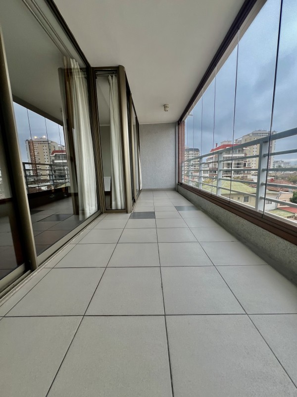 Arriendo Amplio Departamento en los Ponientes