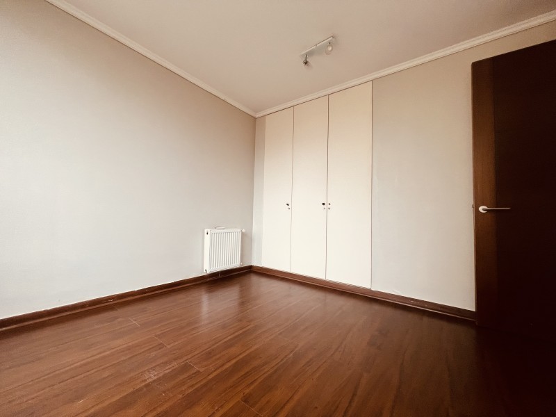 Arriendo Amplio Departamento en los Ponientes
