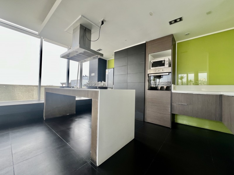 Vendo Departamento Con Gran Terraza en Sector Poniente