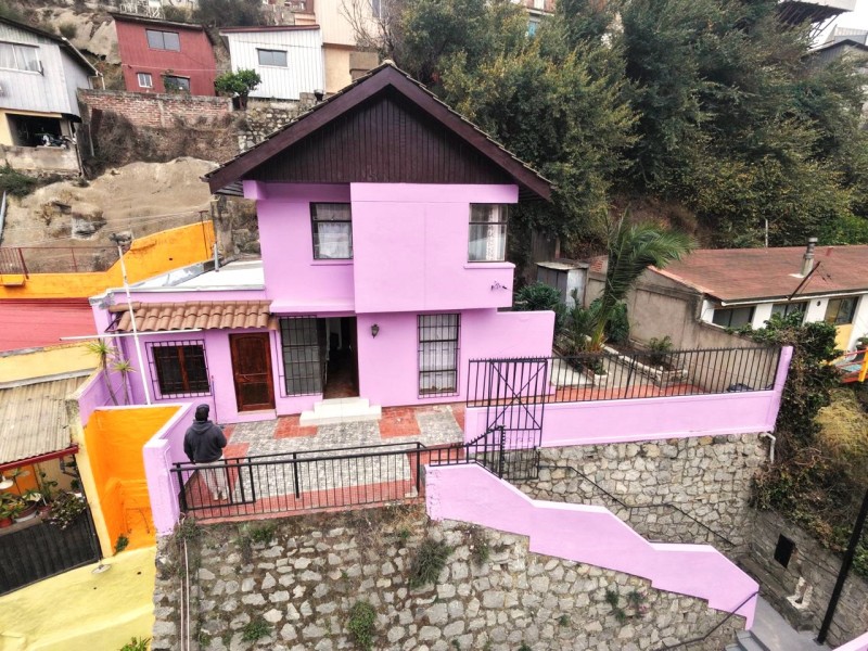 Vendo Casa Dos Niveles Estilo Chalet en Cerro Alegre