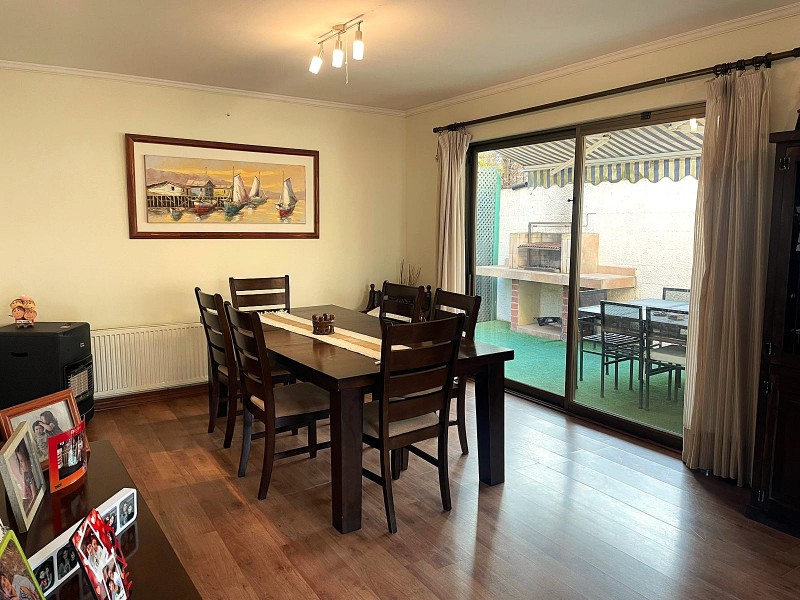 Vendo Casa Tipo Chalet en Sector las Golondrinas Reñaca
